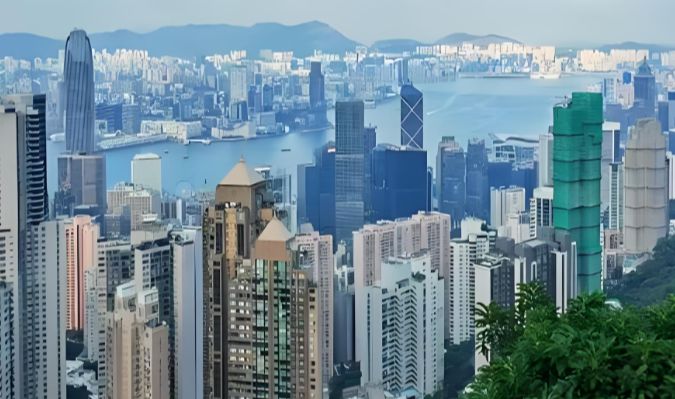 在港没有住所、往返次数不多，照样成功续签6年签证！